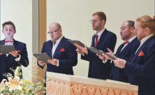 Die Sänger von Nobiles trugen mit dem Gewandhauschor in der Leipziger Propsteikirche Auszüge der neuen Bonhoeffer-Messe vor. Foto: D. Wanzek