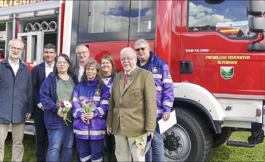 Feierten Jubiläum (v. l.): Frank del Chin, Henry Graichen, Susann Lawrenz-Wutte, Stefan Müller, Anja Wicher, Sabine Lauer, Martin Carlitz, Frank Henke. © Diakonie Leipziger Land