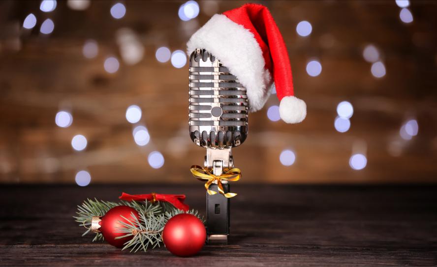 Pop: Ob auf dem Weihnachtsmarkt, im Kaufhaus oder im Radio – vielerorts dudeln derzeit die Weihnachts-Poplieder. Was zunächst oberflächlich erscheint, hat oft einen tieferen Hintergrund. Eine kleine Liederkunde.