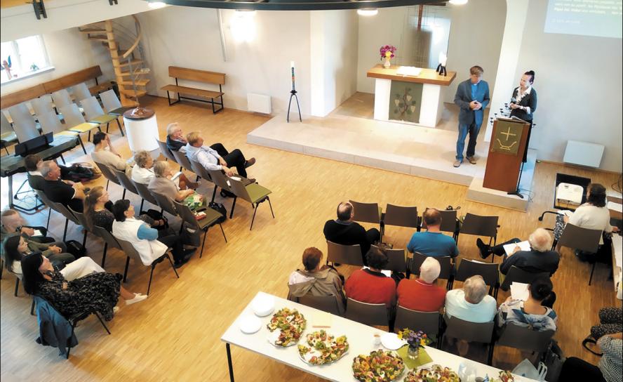 In der Kirche Dresden-Rähnitz trafen sich im September Partnergemeinden der Evangelisch-Lutherischen Kirche Lettlands und Sachsens. © A. Tasche