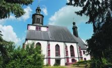 Eine Leserzuschrift informierte die Redaktion über die Kirche Dorfkirche Seelitz. Das Gotteshaus in Mittelsachsen wurde am Ende des Zweiten Weltkriegs zerstört. Dennoch konnte es wieder restauriert werden. © Thomas Barth