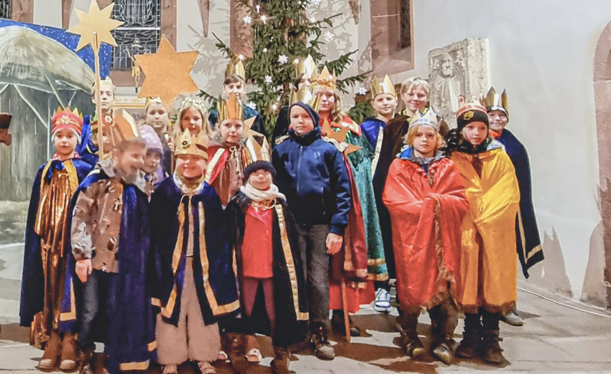 Sternsinger bringen den Weihnachtssegen in viele Häuser und sammeln Spenden. © Andreas Schulz (Archivbild)