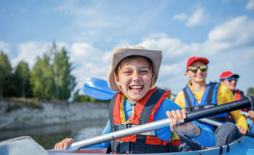 Bedürftige Familien dürfen sich freuen: Für sie gibt es wieder Ferienfahrtenzuschüsse.