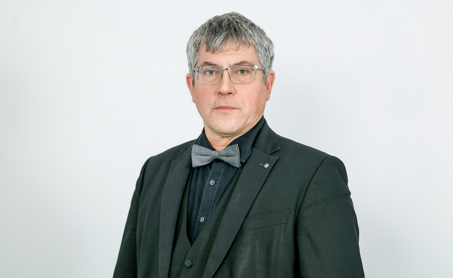 Bischof F. Kramer ist EKD-Friedensbeauftragter.