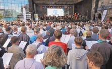 Die Kraft der Musik: Zum Chorfestival auf dem Neumarkt vereinigten sich die Stimmen Tausender.