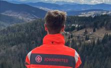 Gute Aussichten: Ehrenamtliche Helfer der Johanniter-Mission liefern Lebensmittel          
          <div class=