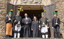 Festliche Begrüßung in der St. Annenkirche: Thomas Knittel ist neuer Pfarrer in der St. Annen-Kirche und Pfarramtsleiter der Kirchgemeinde Annaberg-Buchholz. Seine Frau Friederike wird als Diakonin in der Diakonie tätig sein. © Dieter Knoblauch