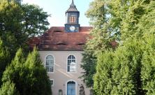 Verwunschen liegt die Kirche Röhrsdorf bei Dohna: Wer die Kirche besichtigen möchte          
          <div class=
