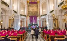 Hofkirche Dresden zum Start der Deutschen Bischofskonferenz 