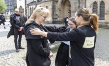 Segnungsaktion in Leipzig während des Wave-Gotik-Treffens. Segnungsaktion in Leipzig während des Wave-Gotik-Treffens.