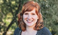 Janine Pflug ist Religions- und Gemeindepädagogin im Kirchspiel Heidebogen.