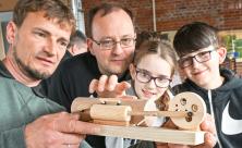 Vor allem die Männer begeistert die alte Technik im Industriemuseum Chemnitz. © Andreas Seidel Vor allem die Männer begeistert die alte Technik im Industriemuseum Chemnitz. Foto: Andreas Seidel