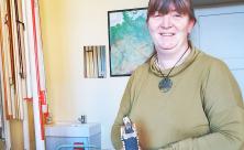 Besonderes Lehrmaterial: Für die erste Bekanntschaft mit dem Judentum und dem Staat Israel hat Anja Herbst einen Koffer gefüllt          
          <div class=